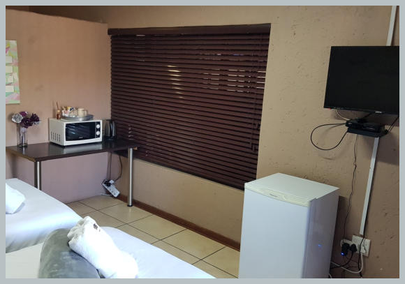 2 SIngle beds or King Size bed