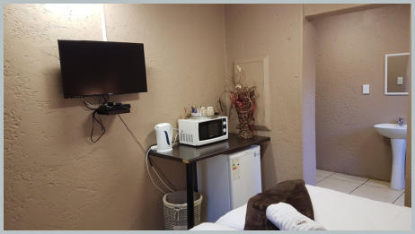 2 Single or King Size beds